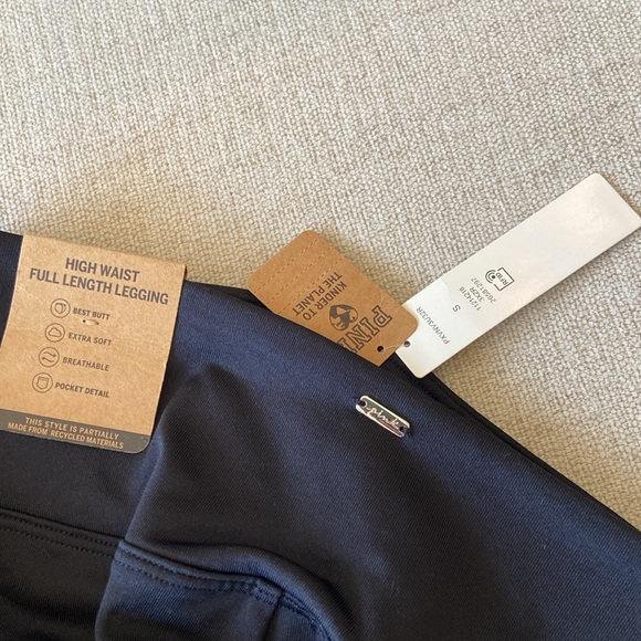 PINK Active-Ultimate High Waist Full Length Black Leggings with Pockets. Size S - Picture 2 of 4